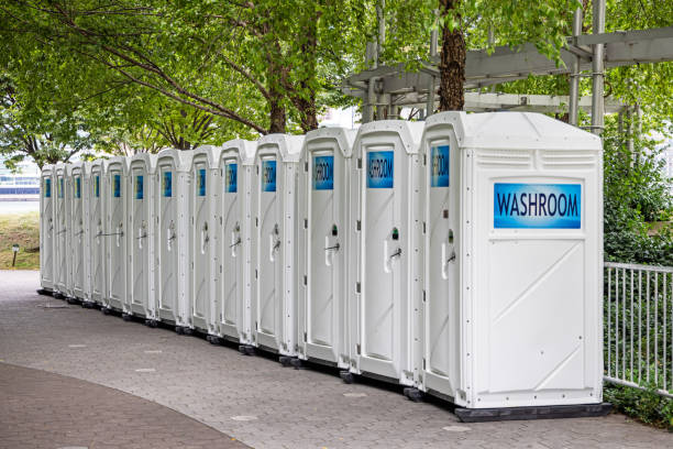 Portable Toilet Options We Offer in Dutch Island, GA